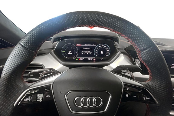 Audi e-tron GT RS 8 of 26