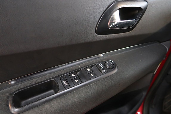 Peugeot 5008 16 of 19