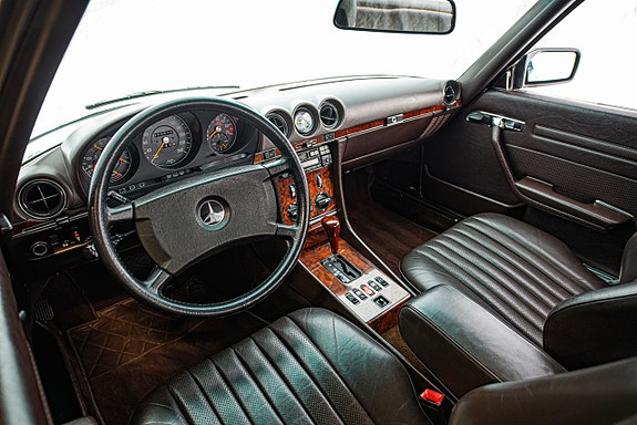 Mercedes-Benz SL300 13 of 30