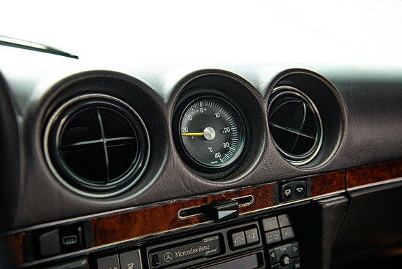 Mercedes-Benz SL300 21 of 30