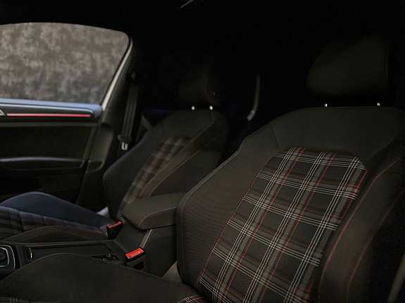 Volkswagen Golf-Serie 11 of 27