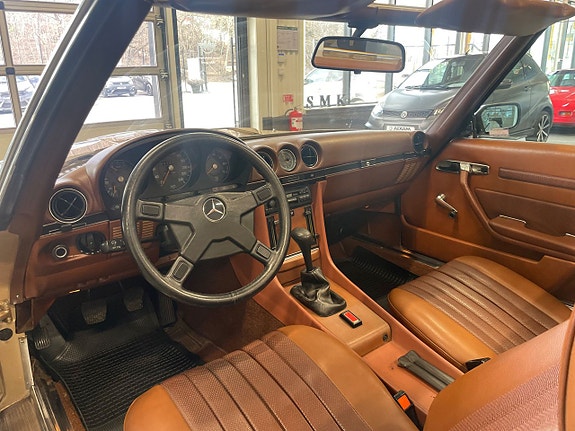 Mercedes-Benz SL350 9 of 14