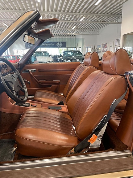 Mercedes-Benz SL350 10 of 14