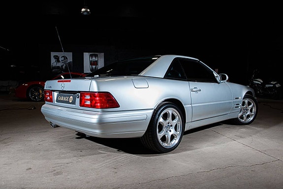 Mercedes-Benz 500 SL 5 of 30