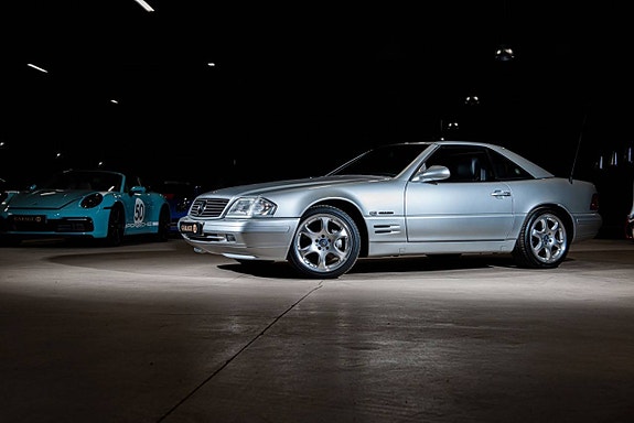 Mercedes-Benz 500 SL 21 of 30