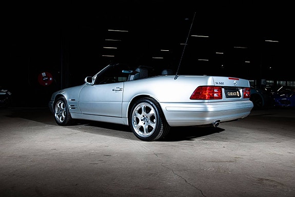 Mercedes-Benz 500 SL 3 of 30