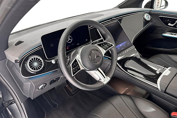 Mercedes-Benz EQE350 7 of 14