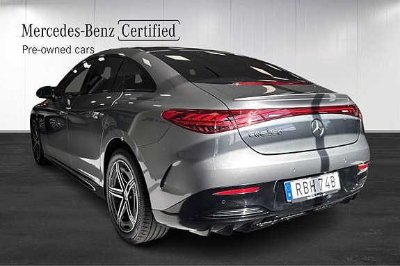 Mercedes-Benz EQE350 4 of 5
