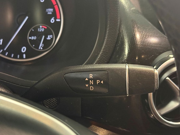 Mercedes-Benz B180 15 of 25
