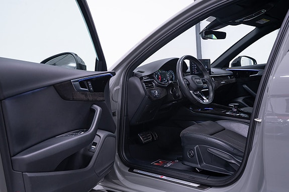 Audi A4 9 of 28