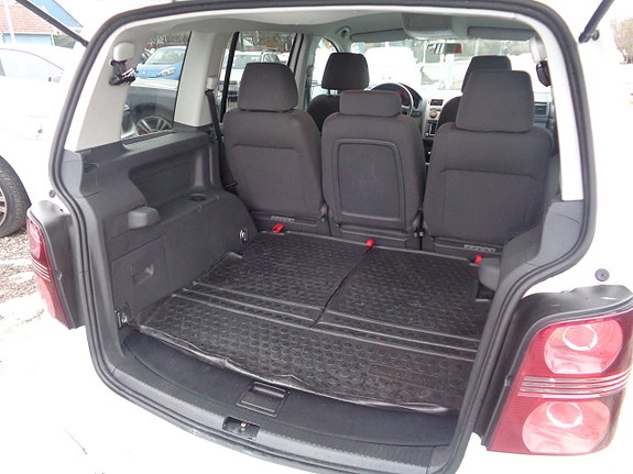 Volkswagen Touran 21 of 22