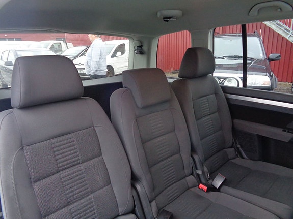 Volkswagen Touran 19 of 22
