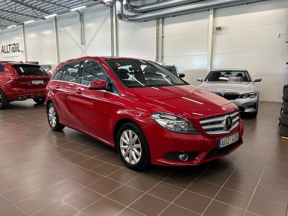 Mercedes-Benz B180