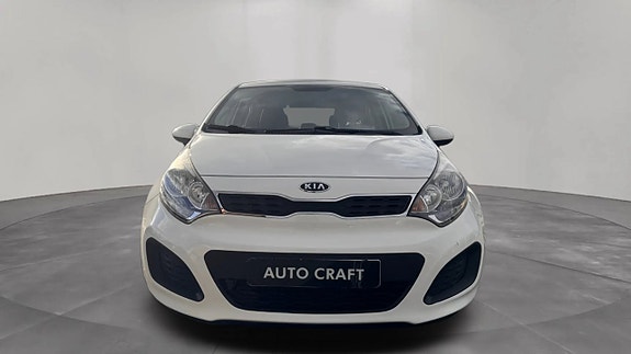 Kia Rio 2 of 11