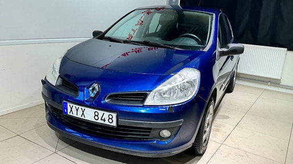 Renault Clio 9 of 16