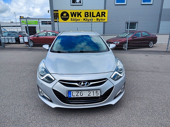 Hyundai i40 2 of 10