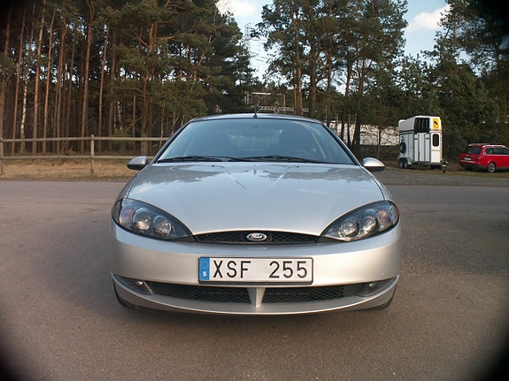 Ford Cougar 3 of 5