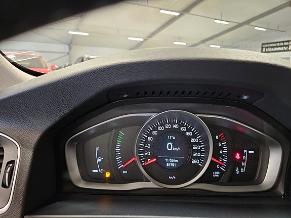 Volvo V60 12 of 12