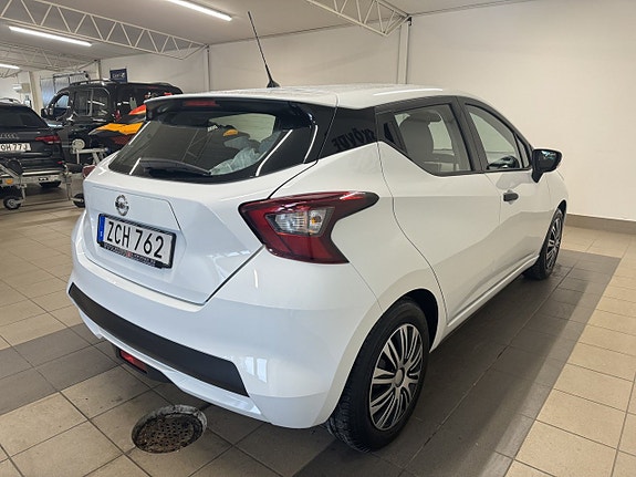 Nissan Micra 4 of 5