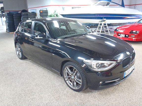 BMW 120 4 of 5