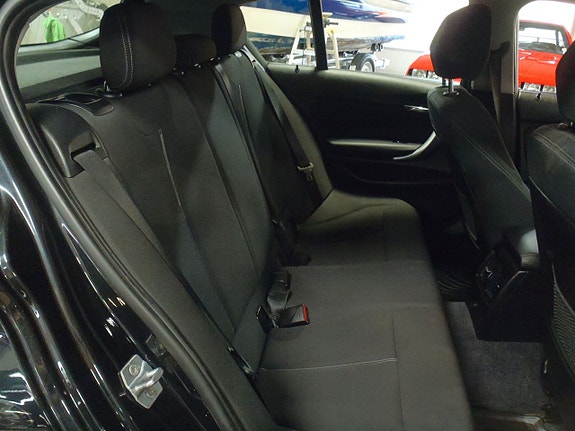 BMW 120 7 of 12
