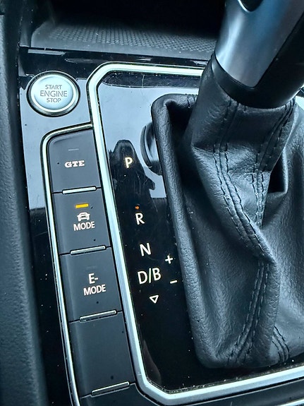 Volkswagen Passat 19 of 20