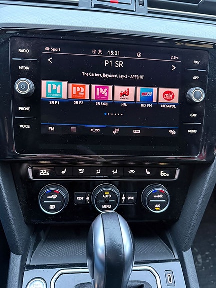 Volkswagen Passat 17 of 20