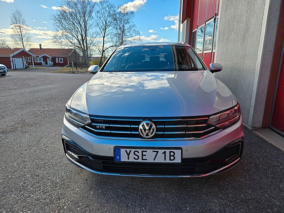 Volkswagen Passat 7 of 20