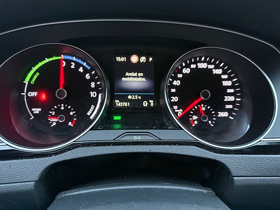Volkswagen Passat 16 of 20
