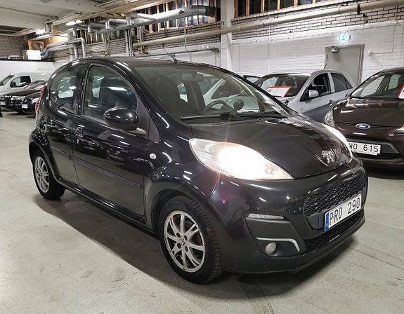 Peugeot 107 2 of 5