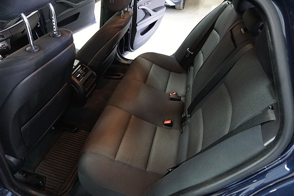 BMW 520 17 of 22