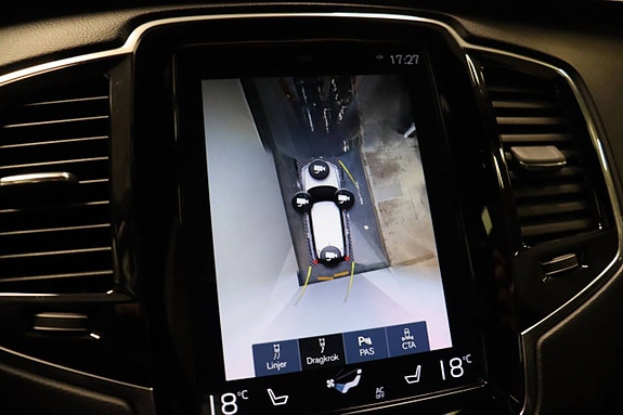 Volvo XC90 19 of 28