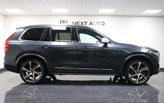 Volvo XC90 5 of 28