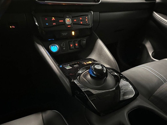 Nissan Leaf 11 of 19