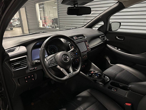 Nissan Leaf 7 of 19