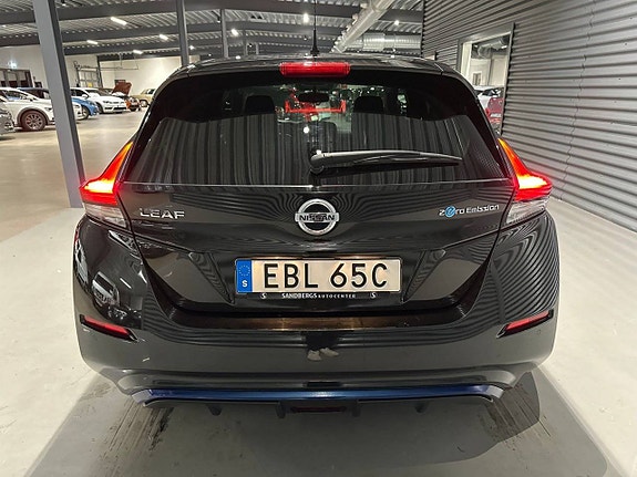 Nissan Leaf 5 of 19