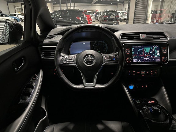 Nissan Leaf 10 of 19