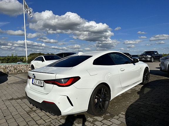BMW 430i 2 of 4