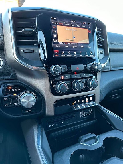Dodge RAM 1500 14 of 21