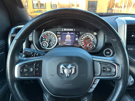 Dodge RAM 1500 12 of 21
