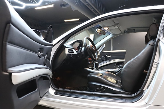 BMW 335i 11 of 21