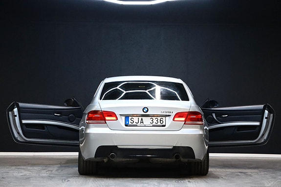 BMW 335i 5 of 21
