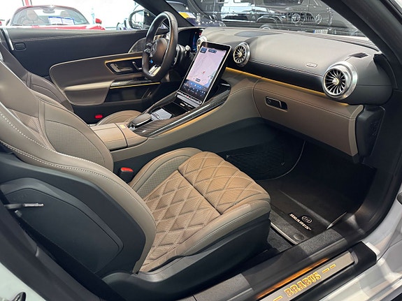 Mercedes-Benz AMG GT 63 7 of 23