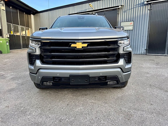 Chevrolet Silverado 1500 7 of 10