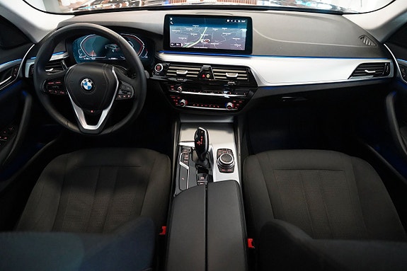 BMW 520 9 of 14