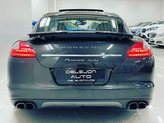 Porsche Panamera Turbo 6 of 27