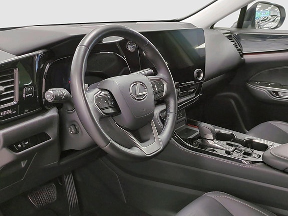 Lexus NX450h+ 7 of 20