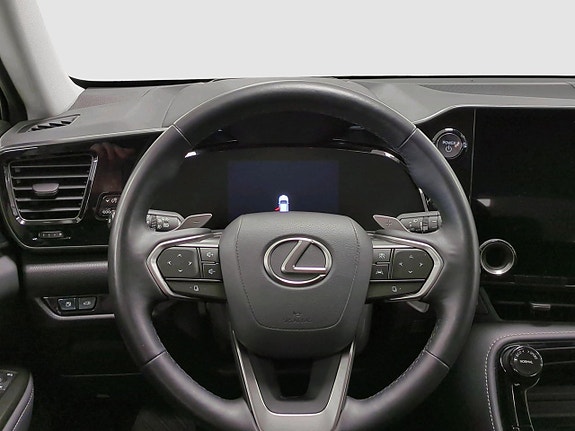 Lexus NX450h+ 8 of 20
