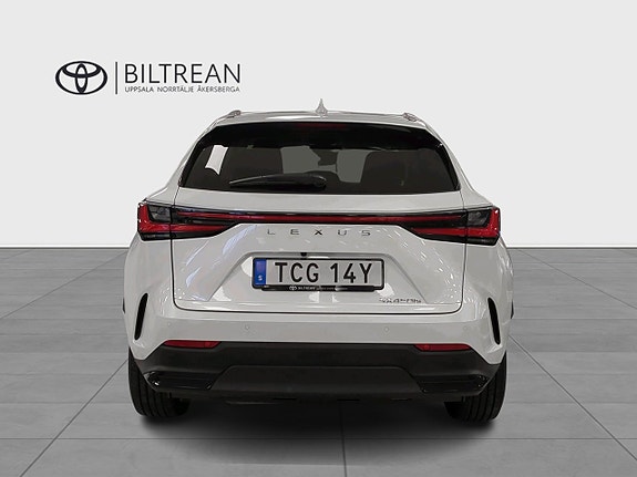 Lexus NX450h+ 4 of 20