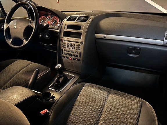 Peugeot 407 11 of 13